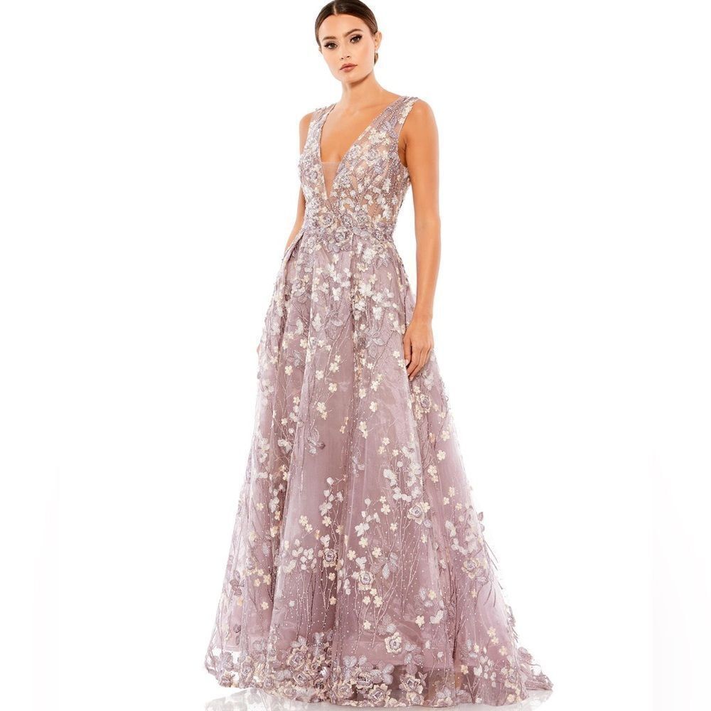 MAC DUGGAL Lilac Floral Embroidered Illusion V Neck Gown / size 8